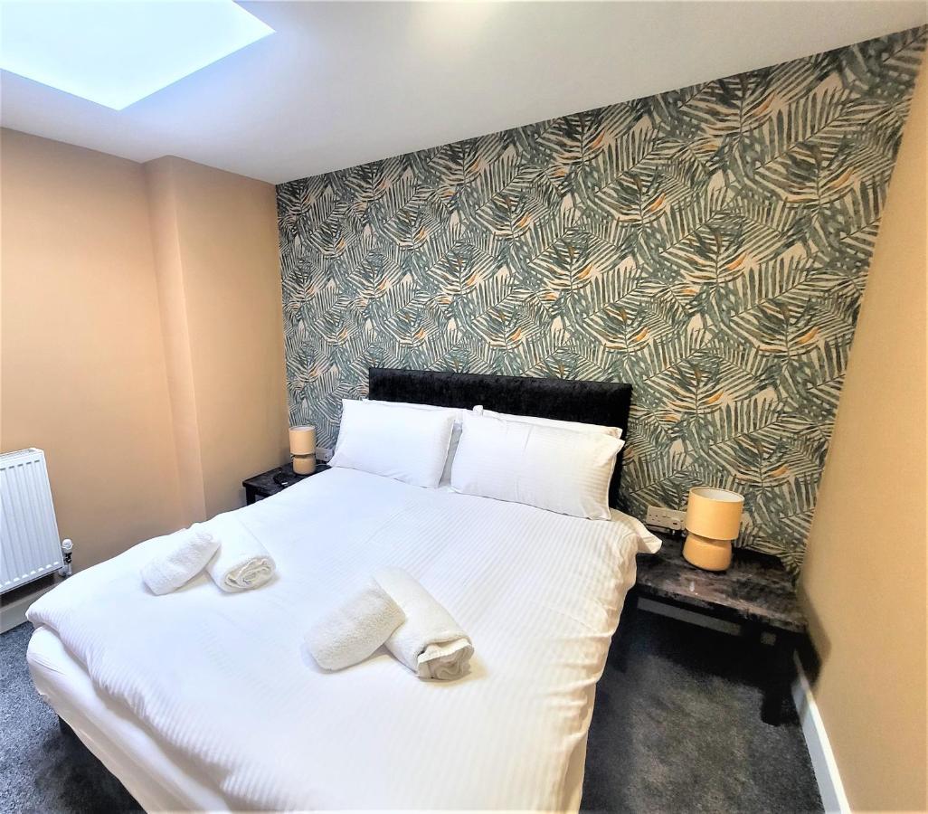 New County Hotel & Serviced Apartments By Roomsbooked Gloucester Exterior foto