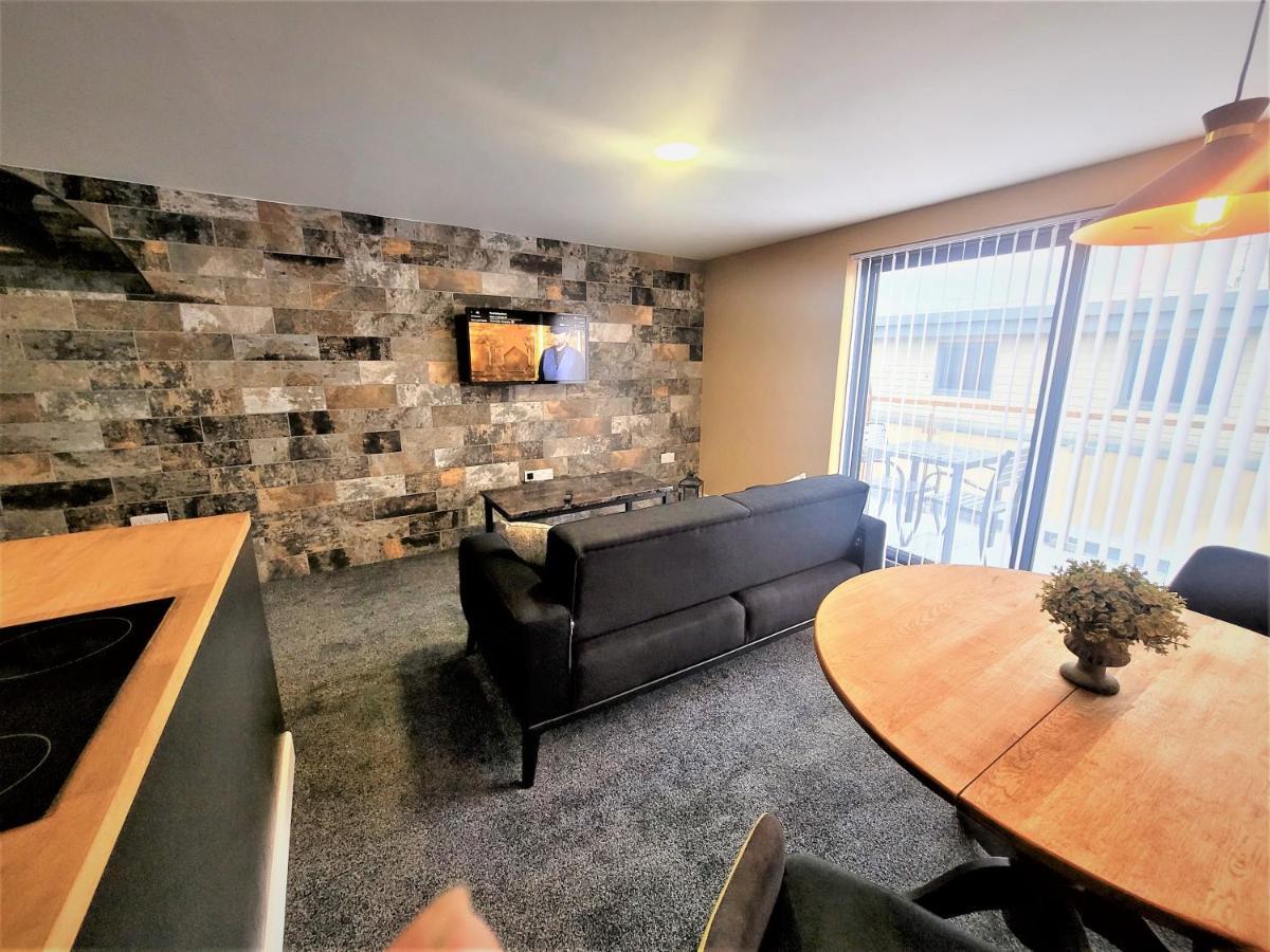 New County Hotel & Serviced Apartments By Roomsbooked Gloucester Exterior foto